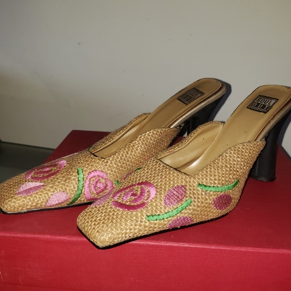 2 1/2" mules - Picture 2 of 2